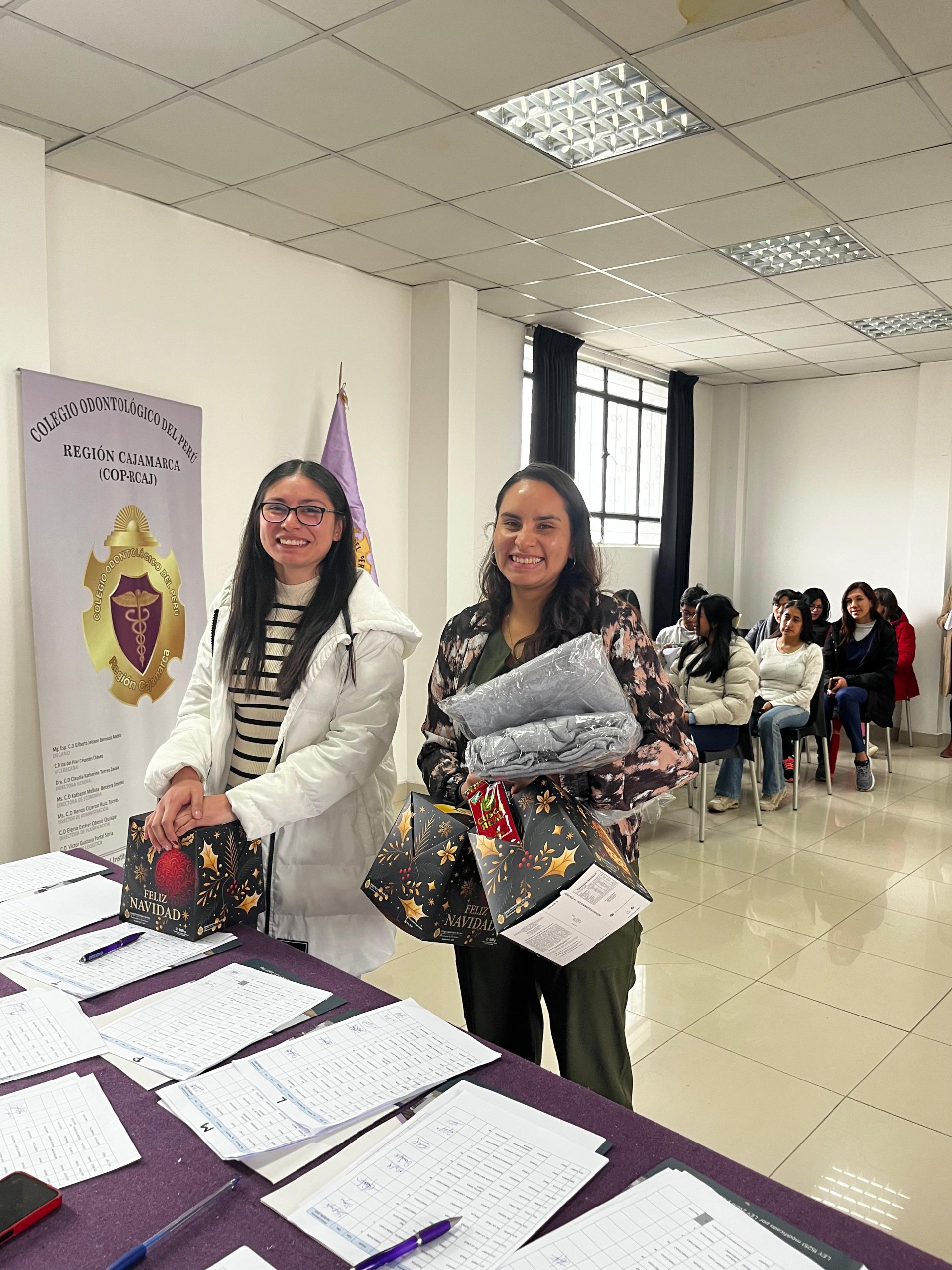 Primeras entregas de canastas navideñas